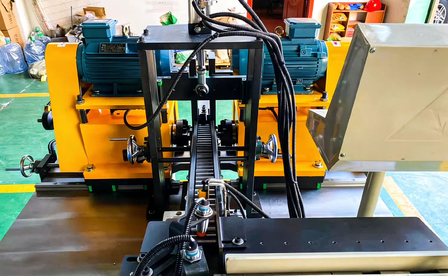 DEF50PVS Servo Tube Chamfering Machine for Short Metal and PVC Feadáin DEF50PVS Servo Tube Chamfering Machine for Short Metal and PVC Feadáin